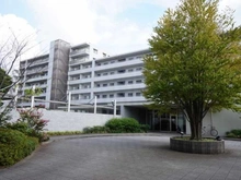 【東京都/調布市菊野台】パークハウスザガーデン イーストハウス アプローチ