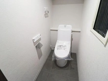 【神奈川県/川崎市宮前区潮見台】クレッセントグランコート トイレ