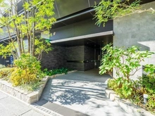 【神奈川県/横浜市都筑区中川中央】プラウド港北センター北 エントランス