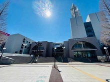 【神奈川県/横浜市都筑区中川中央】プラウド港北センター北 都筑区役所 （現地より約1,050m）