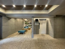 【東京都/調布市小島町】アルソスリブレ調布 エントランス