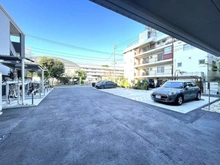 【東京都/調布市小島町】アルソスリブレ調布 駐車場