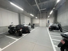 【東京都/小金井市本町】プラウドタワー武蔵小金井クロス ウエスト 共用施設：バイク置場（使用料月額4,000円）、ミニバイク置場（使用料月額3,000円）