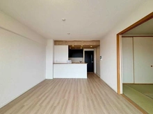 【東京都/西東京市芝久保町】パークウエスト東京イーストブロック C棟 リビング・ダイニング