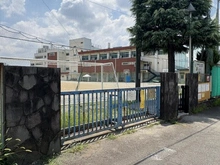【東京都/小金井市緑町】プラウド小金井緑町 小金井市立緑中学校（現地より約871m）：