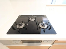 【東京都/板橋区坂下】オーベル蓮根 キッチン：三口コンロ