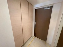 【東京都/小平市花小金井】ルネ花小金井 玄関：収納