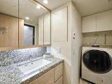 【東京都/小金井市本町】プラウドタワー武蔵小金井クロスイースト 洗面所