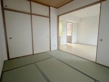 【東京都/小平市回田町】シティウインズ武蔵小金井 和室