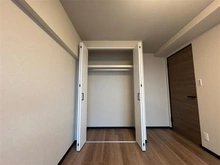 【東京都/小金井市本町】シャトー小金井 洋室：5.0帖　収納