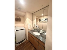 【東京都/新宿区市谷柳町】パークハウス市谷柳町 洗面室