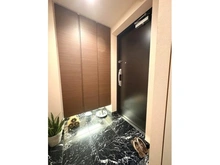 【東京都/新宿区市谷柳町】パークハウス市谷柳町 玄関