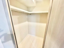 【神奈川県/川崎市中原区上小田中】アトラスアリーナ武蔵新城ランドマークコート 収納：ウォークインクローゼット