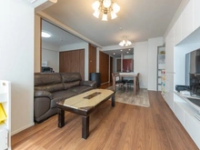 【東京都/世田谷区弦巻】プラウド桜新町 リビング・ダイニング：（奥）洋室