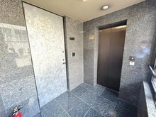 【東京都/世田谷区世田谷】ルネ世田谷 エレベーターホール