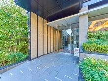 【東京都/世田谷区弦巻】プラウド弦巻三丁目 エントランス