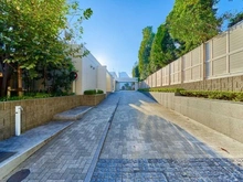 【東京都/世田谷区弦巻】プラウド弦巻三丁目 敷地内