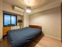 【東京都/世田谷区弦巻】プラウド弦巻三丁目 洋室：約6.1帖・ウォークインクローゼット付き