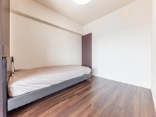 【東京都/世田谷区中町】リストレジデンス用賀 洋室：約4.5帖・クローゼット有り