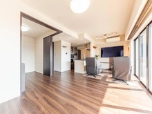 【東京都/世田谷区中町】リストレジデンス用賀 LDK：5階・南西向き