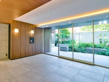 【東京都/世田谷区中町】リストレジデンス用賀 共用部：ダブルオートロック