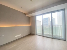 【東京都/世田谷区玉川】プラウドタワー二子玉川 洋室：約7.5帖
ウォークインクローゼット有