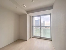 【東京都/世田谷区玉川】プラウドタワー二子玉川 洋室：約6.2帖
クローゼット有