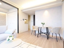 【東京都/世田谷区上馬】グランスイート三軒茶屋スカイテラス LDK：（奥）洋室