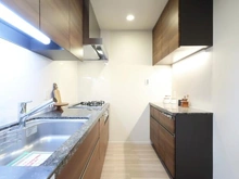 【東京都/世田谷区上馬】グランスイート三軒茶屋スカイテラス キッチン