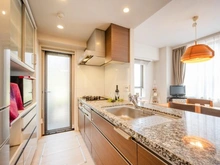 【東京都/中野区白鷺】レジデンシャル鷺ノ宮 キッチン：食器洗浄乾燥機付き