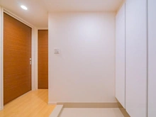 【東京都/世田谷区下馬】グランスイート三軒茶屋レジデンス 玄関