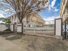 【東京都/世田谷区中町】ブランズシティ世田谷中町 エミネントフォレスト  区立深沢中学校（現地より約870m）