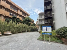 【東京都/世田谷区玉川台】日商岩井第2玉川台マンション　 世田谷区立玉川台南公園（現地より約20m）