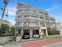 【東京都/世田谷区弦巻】セザール世田谷弦巻 駐輪場