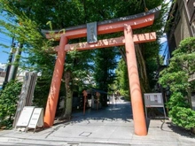 【東京都/新宿区筑土八幡町】ブランズ神楽坂 赤城神社（現地より約450m）：