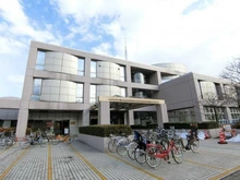 【東京都/世田谷区弦巻】プラウド桜新町 区立中央図書館（現地より約350m）：