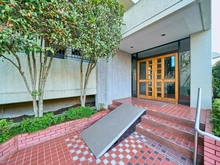 【東京都/世田谷区弦巻】パークハイム桜新町 エントランス