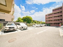 【東京都/世田谷区用賀】ヒルズ用賀 TOKYO U CITY 駐車場：サブリースにて外部に貸し出し中区画あり