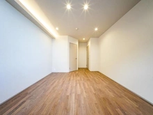 【東京都/世田谷区弦巻】ラ・コルダ弦巻 フォレストコート 洋室：約9.0帖
左側奥：ウォークインクローゼット