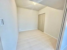 【神奈川県/川崎市中原区上小田中】アトラスアリーナ武蔵新城ランドマークコート 洋室：約4.5帖