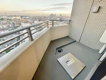 【神奈川県/川崎市中原区上小田中】アトラスアリーナ武蔵新城ランドマークコート バルコニー：東側