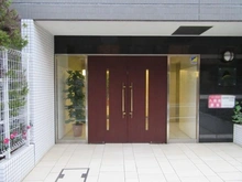 【東京都/世田谷区弦巻】アデッソ・リベルタ世田谷弦巻 エントランス