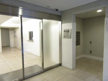 【東京都/世田谷区弦巻】アデッソ・リベルタ世田谷弦巻 エントランス