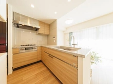 【東京都/世田谷区中町】ブランズシティ世田谷中町 ブルームフォレスト キッチン