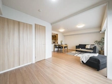 【東京都/中野区白鷺】プラウド鷺ノ宮パサージュ 洋室：（奥）リビングダイニング