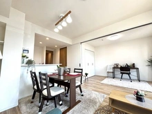 【東京都/三鷹市野崎】クリオ三鷹伍番館 リビング・ダイニング