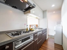 【東京都/東村山市萩山町】ライオンズ久米川美彩の杜 キッチン