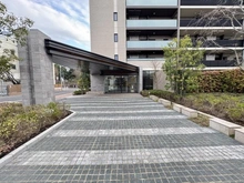 【東京都/杉並区井草】リーフィアレジデンス杉並井草森公園 アプローチ