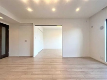 【埼玉県/さいたま市浦和区常盤】浦和常盤パーク・ホームズ LDK：奥：洋室