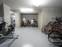 【東京都/杉並区堀ノ内】ルフォン杉並方南町 駐輪場